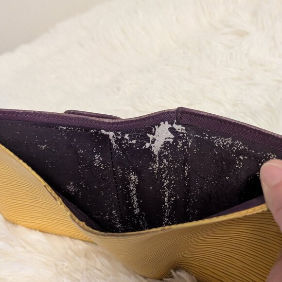 Louis Vuitton, Compact Wallet Epi Leather Yellow MI0969 - Picture 8 of 11